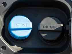 Adblue tankdeckel Hochformat