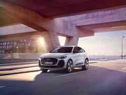 Dynamische Frontansicht eines weißen Audi Q5