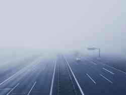 Neblige Autobahn
