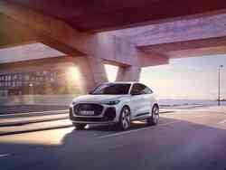 Dynamische Frontansicht eines weißen Audi Q5