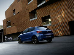 Seitliche Heckansicht des SEAT Ibiza